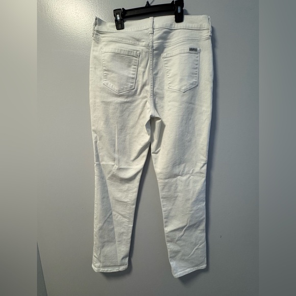 Eddie Bauer Women's Stretchy White Ankle Jeans 10 - Picture 2 of 8